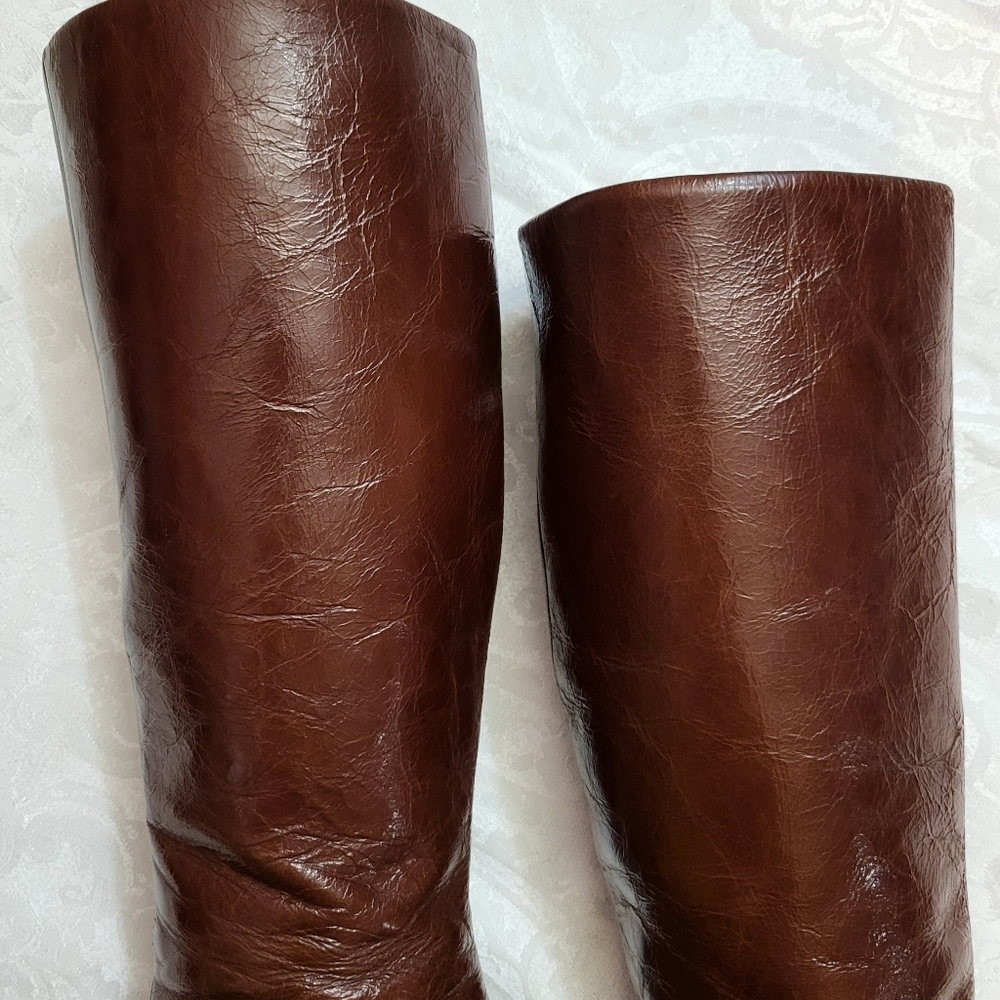 Women's Tall Brown Leather Heeled Boots - Picture 10 of 16